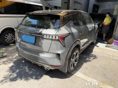 2023 LYNK&CO 03 9