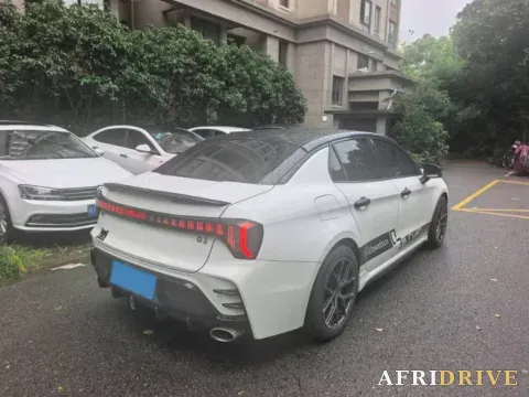2023 LYNK&CO 03 9