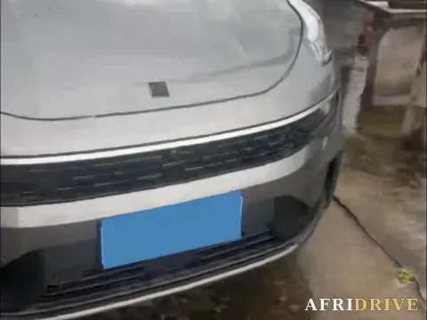 2021 LYNK&CO 01 5