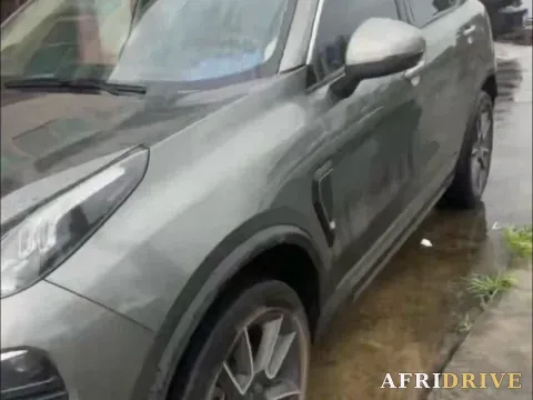 2021 LYNK&CO 01 6