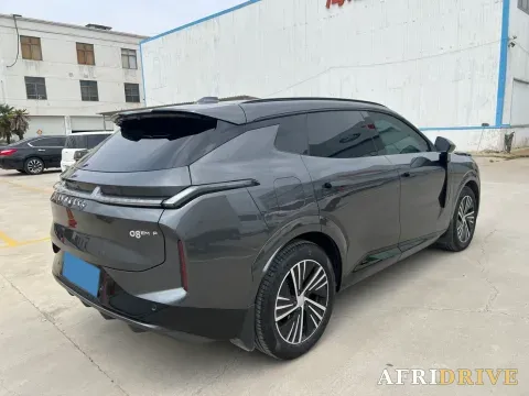 2025 LYNK&CO 08 EM-P 4