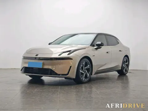 2024 LYNK&CO 01