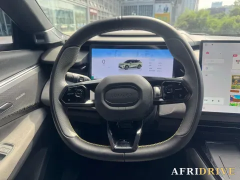 2023 LYNK&CO 08 EM-P 7