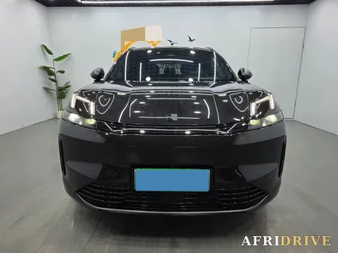 2023 LYNK&CO 08 EM-P 2