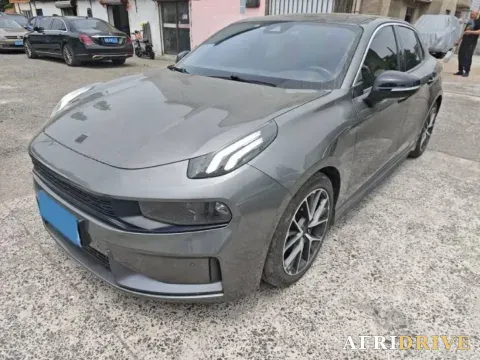 2022 LYNK&CO 03