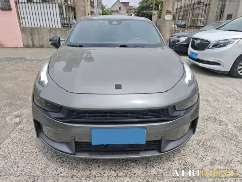 2022 LYNK&CO 03 2