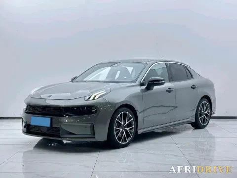 2022 LYNK&CO 03