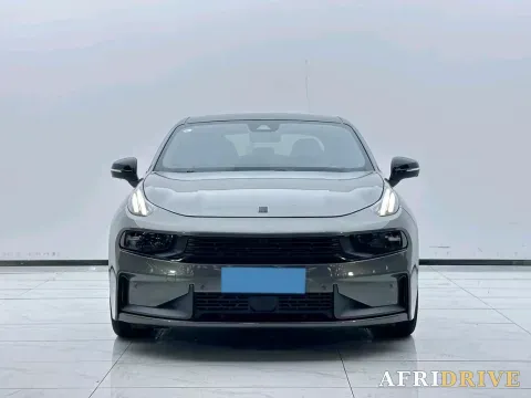 2022 LYNK&CO 03 2