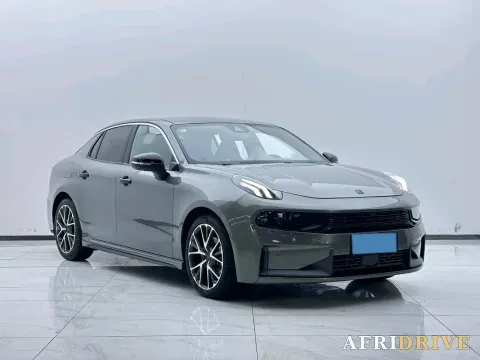 2022 LYNK&CO 03 3