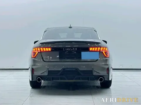 2022 LYNK&CO 03 5