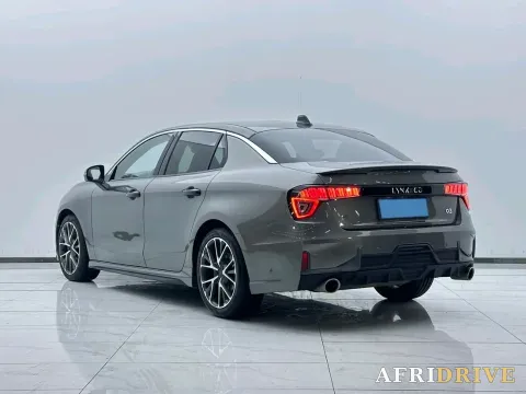 2022 LYNK&CO 03 6