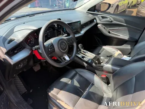 2021 MG 5 2
