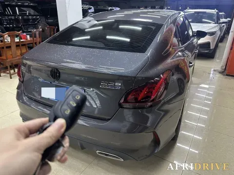 2021 MG 5 6