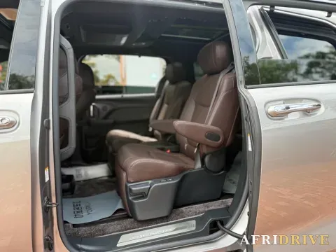 2021 Toyota Sienna 20