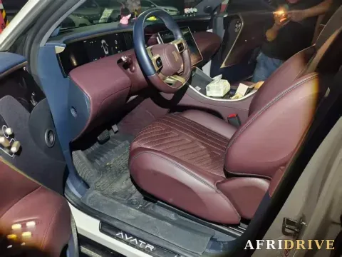 2023 Avatr 11 4