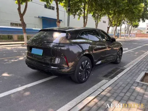 2024 Avatr 07 4