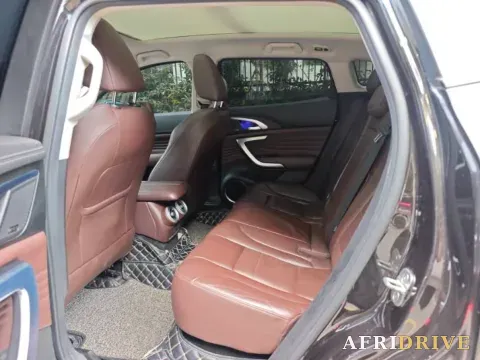 2019 WEY VV7 6