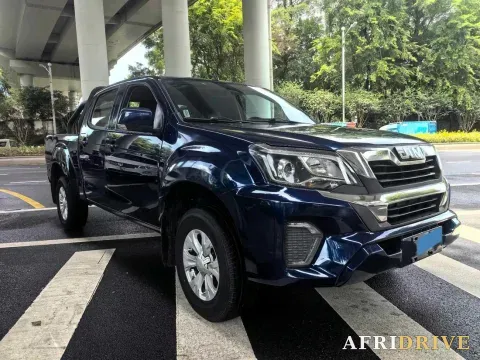 2023 Isuzu RE-MAX Jim 3