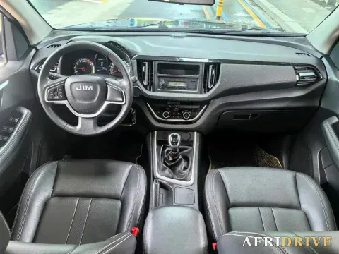 2023 Isuzu RE-MAX Jim 9