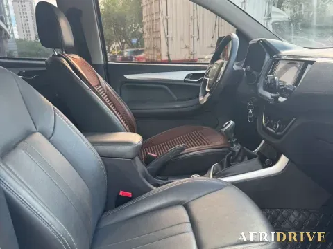 2023 Isuzu RE-MAX Jim 4