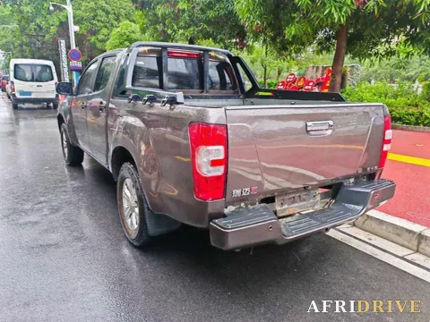 2020 Isuzu RE-MAX Jim 7