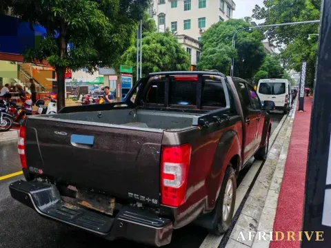2020 Isuzu RE-MAX Jim 9