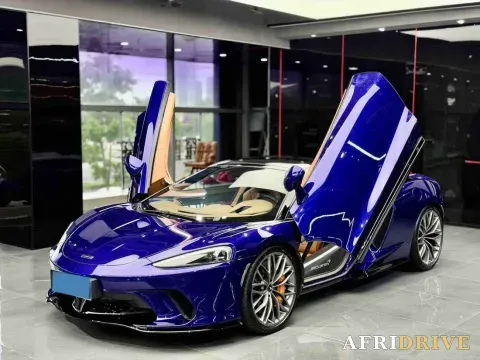 2022 McLaren GT
