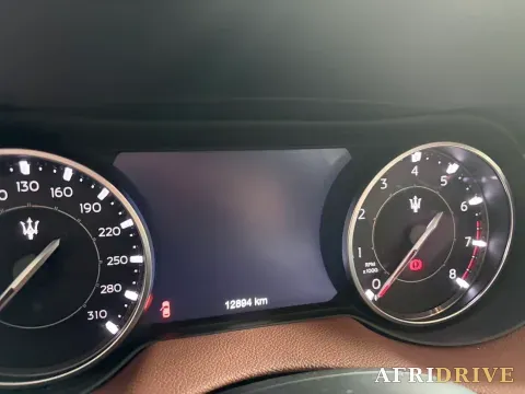 2022 Maserati Levante 7