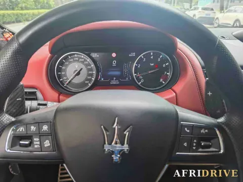 2021 Maserati Levante 4