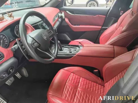 2021 Maserati Levante 5