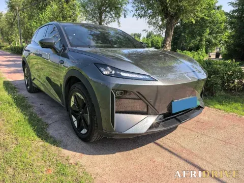 2025 Deepal S07 2