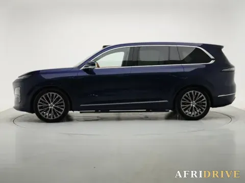 2025 Deepal S09 2