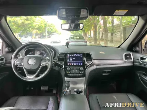 2020 Jeep Grand Cherokee 6