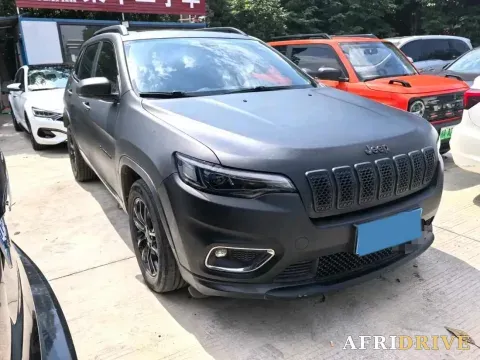 2019 Jeep Cherokee 2