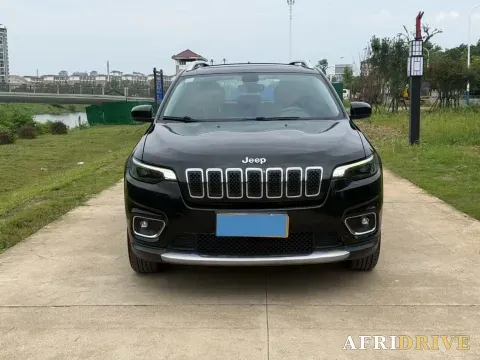 2019 Jeep Cherokee 2