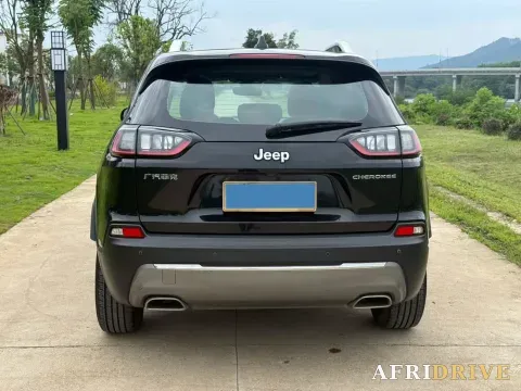 2019 Jeep Cherokee 6