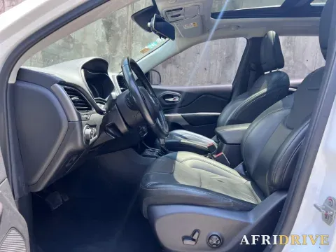 2019 Jeep Cherokee 3