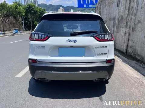 2019 Jeep Cherokee 6