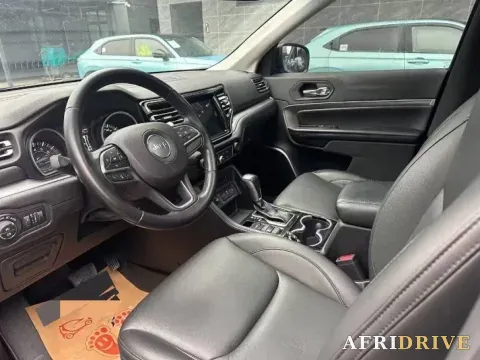 2020 Jeep Grand Commander 2