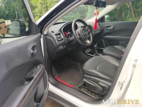 2019 Jeep Compass 7