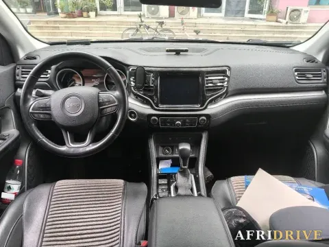 2018 Jeep Commander 5