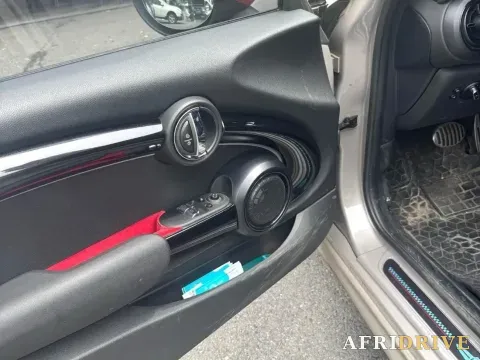 2022 MINI JCW 5