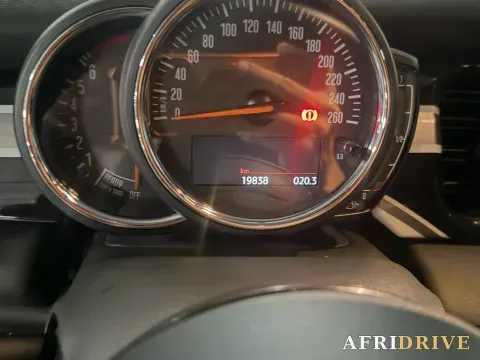 2023 MINI MINI 8