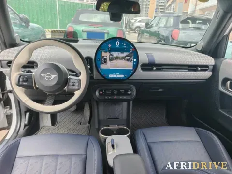 2025 MINI MINI 7
