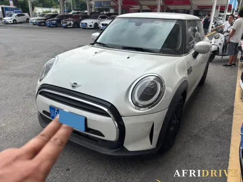 2023 MINI MINI