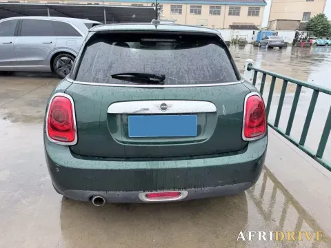2019 MINI MINI 7