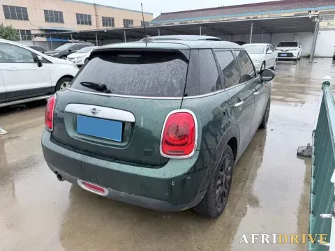 2019 MINI MINI 8
