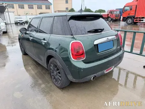 2019 MINI MINI 9