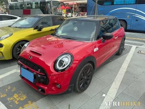 2021 MINI MINI