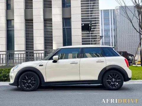 2021 MINI MINI 2